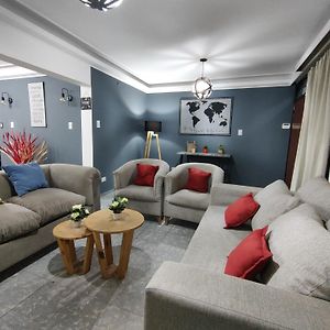 CASA EN LA CIUDAD DEL BUEN VINO - EXCELENTE UBlCACION